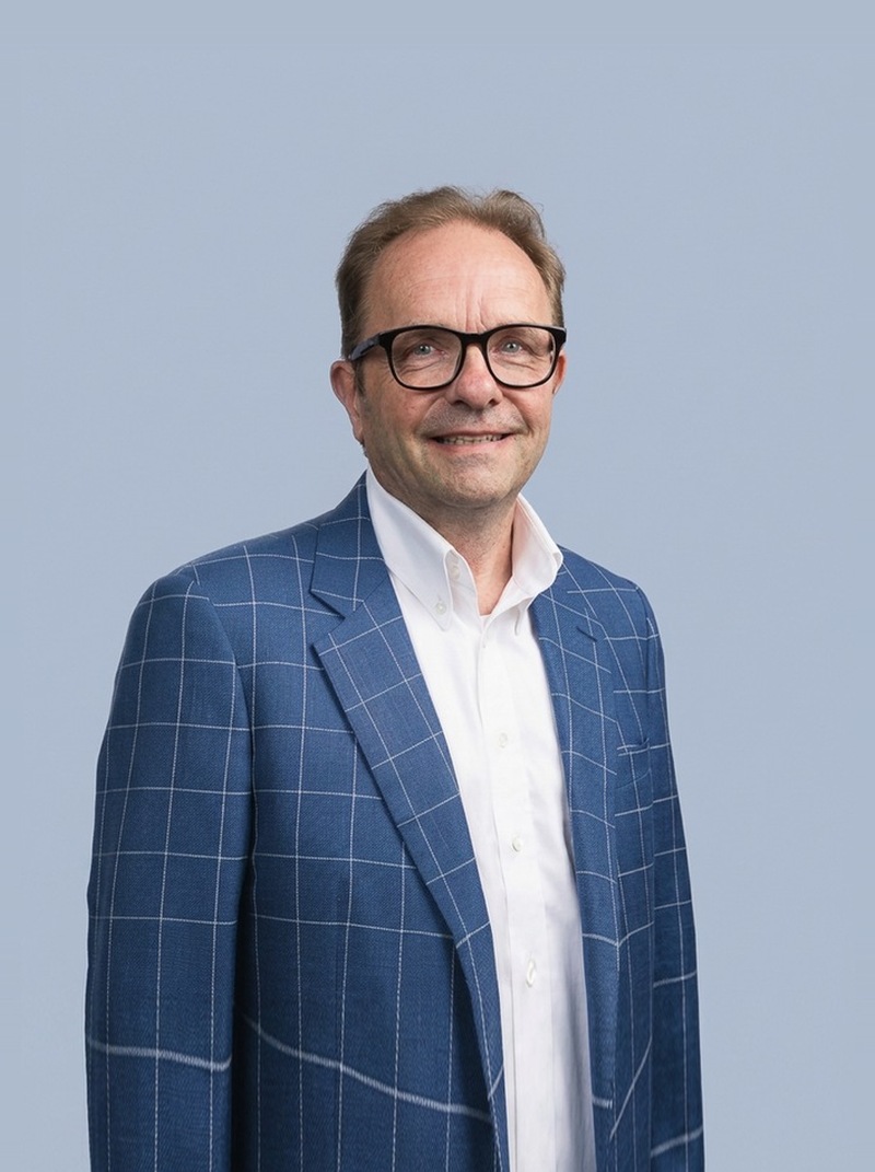 Black and white portrait photo, Partner