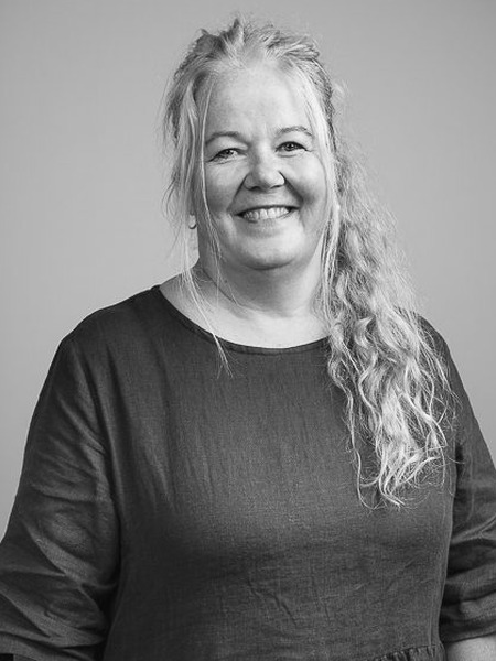 Black and white portrait photo, Consultant